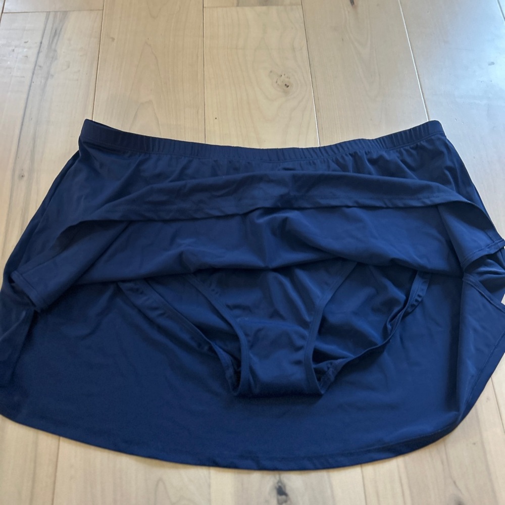 NWOT Swimsuits For All Skirt With Attached Bottoms Navy - Picture 2 of 8